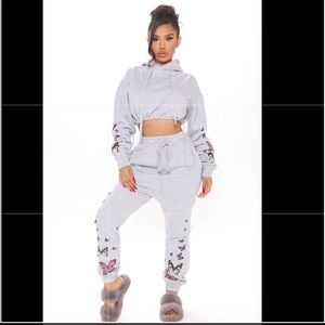 I am selling this two piece sweatsuit.